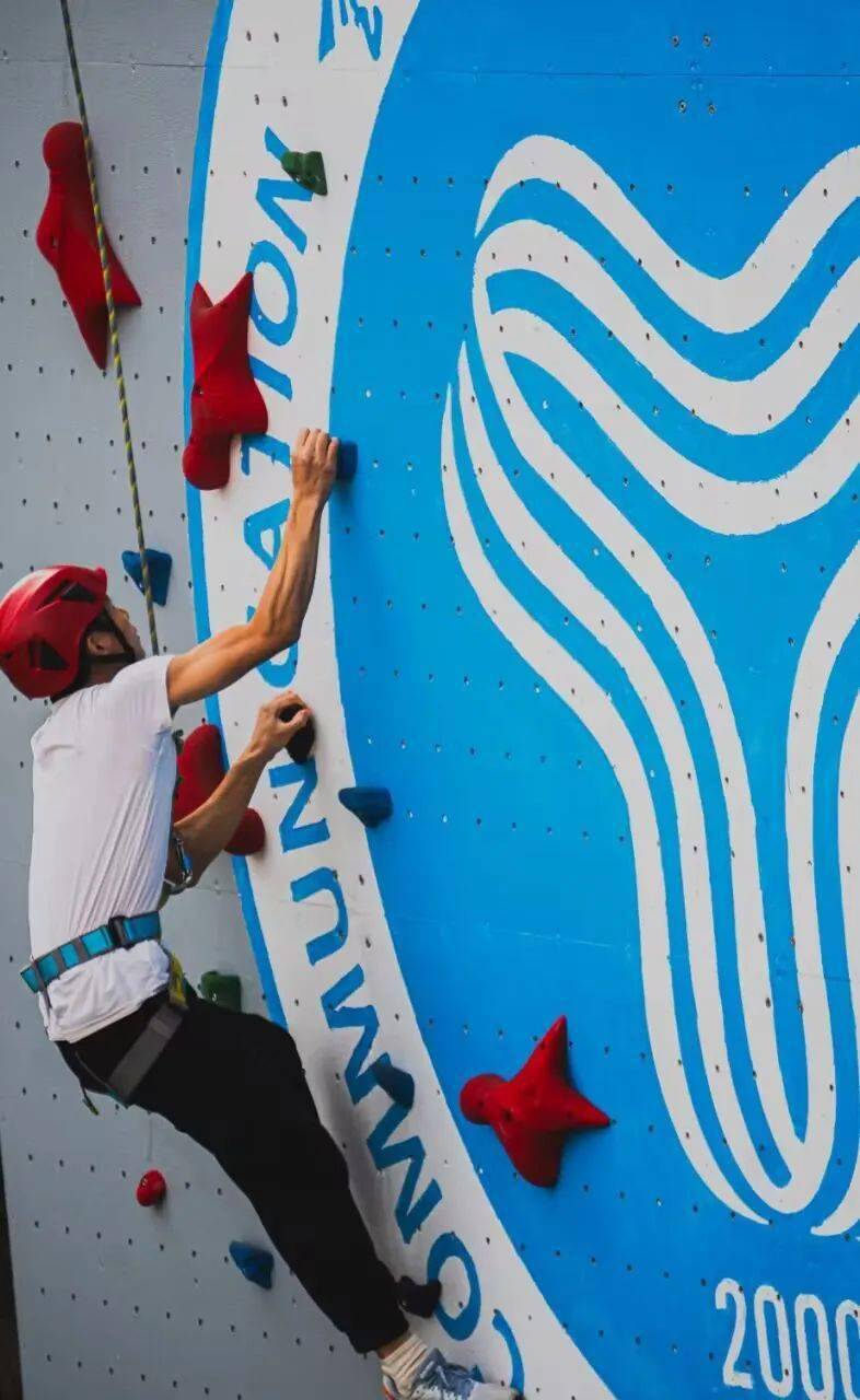 关于纪录与突破：运动员追求极限的故事的信息